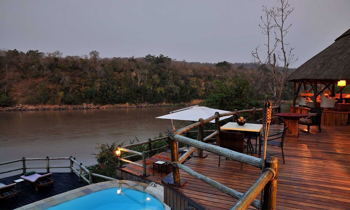 Serena Mivumo River Lodge12