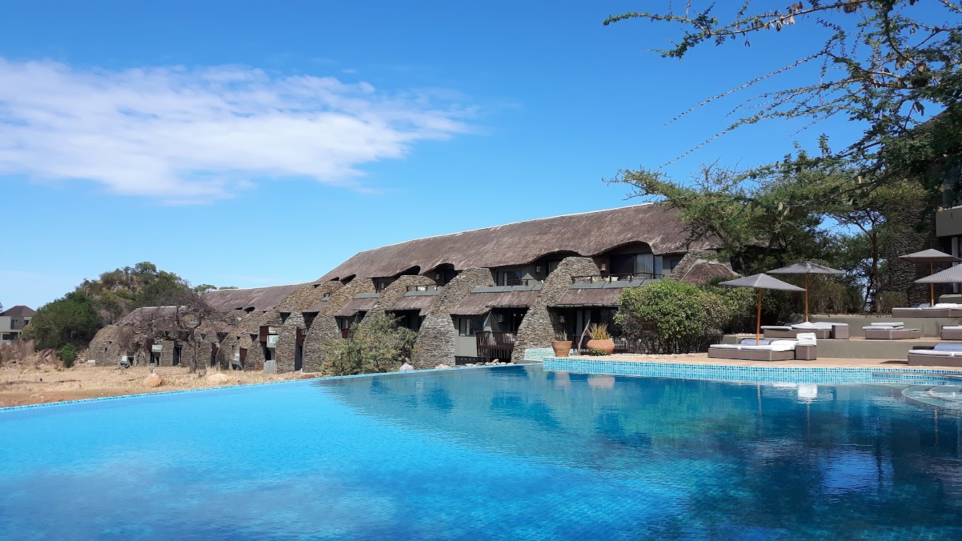 Four Seasons Safari Lodge4